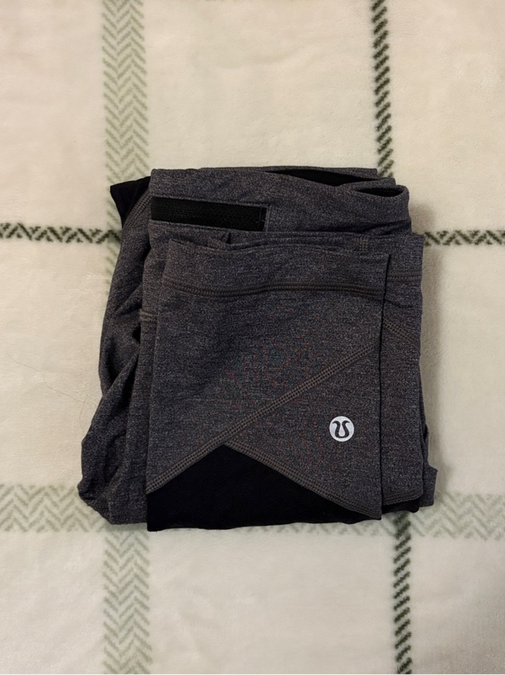 Cropped Grey Lulu Leggings